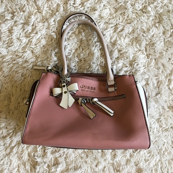 👜✨ GUESS PURSE - Picture 1 of 3